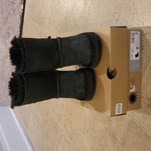UGGs Bailey Bow II
